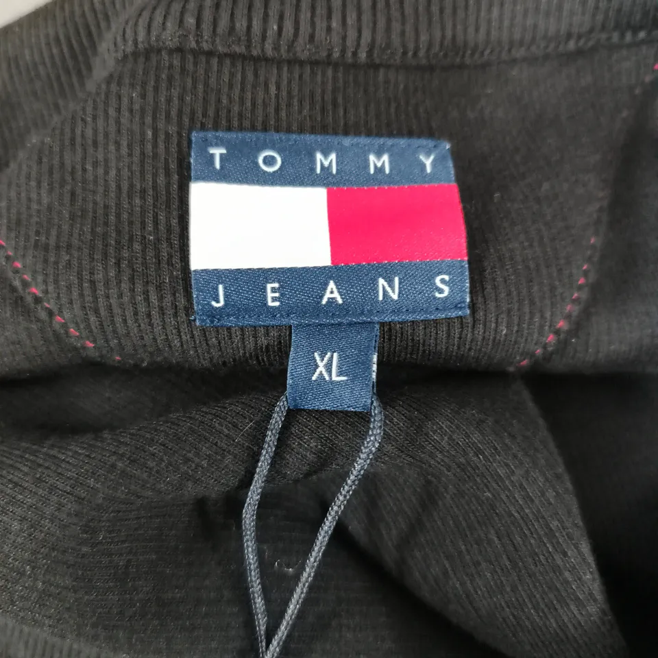 TOMMY JEANS BLACK T‑SHIRT DRESS, WOMEN’S XL