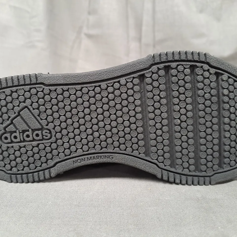 BOXED PAIR OF ADIDAS TENSAUR SPORT 2.0 KIDS SHOES IN BLACK UK SIZE 11