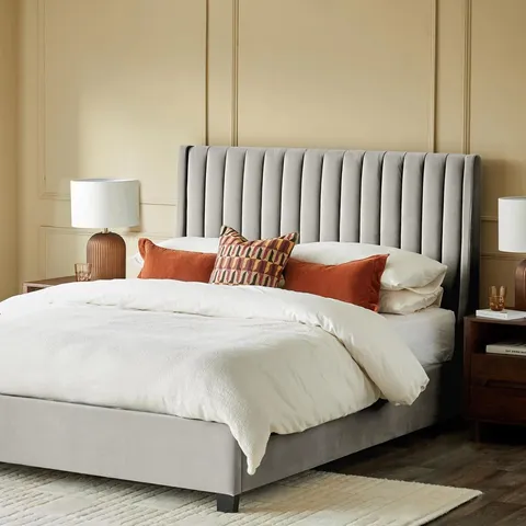 BOXED DANETTI AMALFI SUPER KING SIZE BED WITH STORAGE - LIGHT GREY FABRIC (3 BOXES)