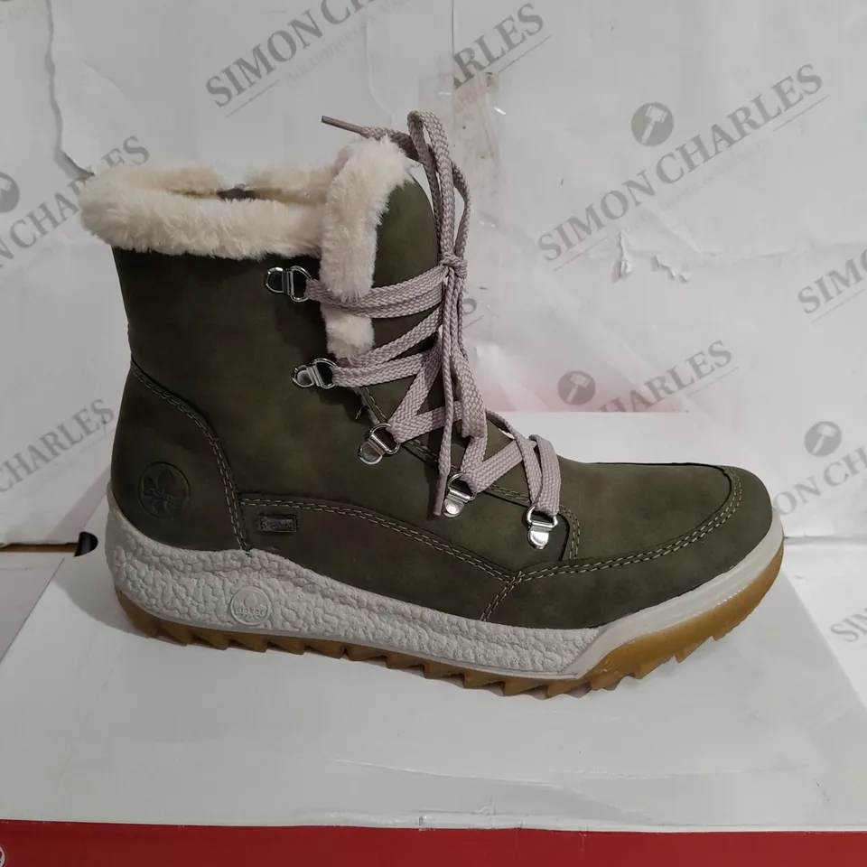 BOXED PAIR OF RIEKER WARM HIKING BOOTS, KHAKI - SIZE 7.5