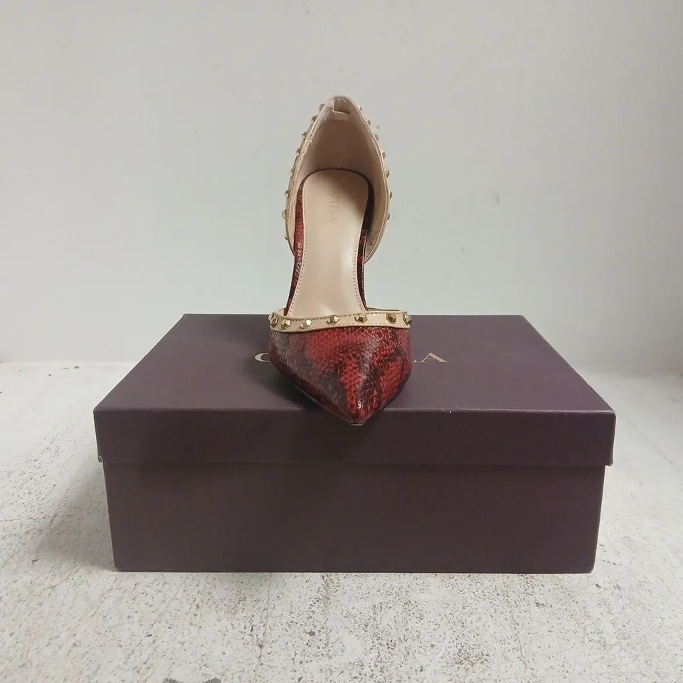 BOXED PAIR OF CARVELA POINTED TOE STILETTO HEELS IN WINE SIZE EU 38