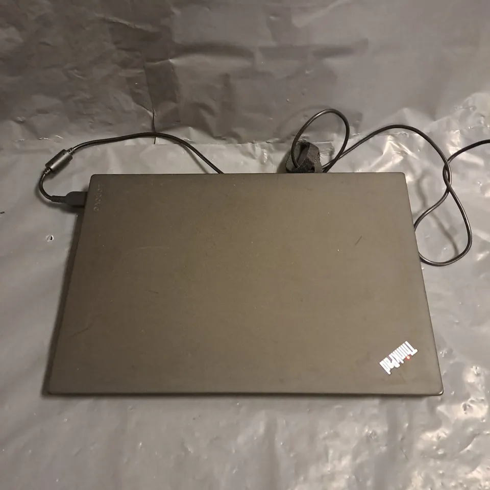 LENOVO THINKPAD X260 I5 6TH GEN 8GB RAM 256GB SSD WINDOWS 10 CHARGER INCLUDED
