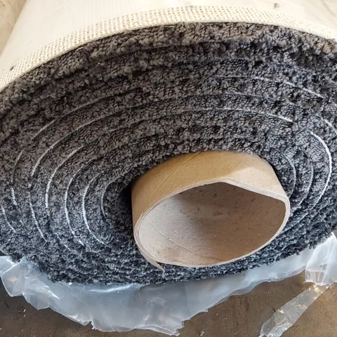 ROLL OF QUALITY FIRST IMPRESSIONS ILLUSIONS CARPET APPROXIMATELY 4M × 5.92M