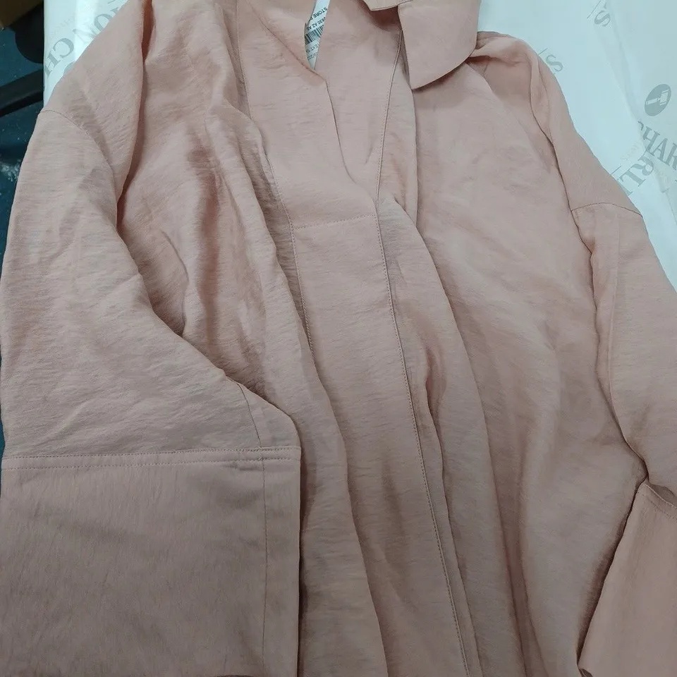 BOX OF MANY CLOTHES OF VARIED SIZES AND TYPES TO INCLUDE PHASE EIGHT GREEN JEANS AND WYNNE LAYERS OVER SIZED SHIRT BLUSH