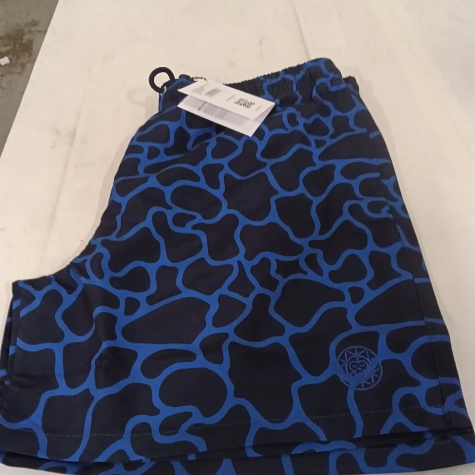 BOX OF BRASS MONKEY SHORTS - WATER DESIGN SIZE XXL APPROXIMATELY 4