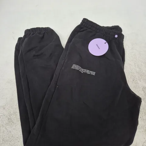 PANGAIA BLACK SWEATPANTS – SIZE M