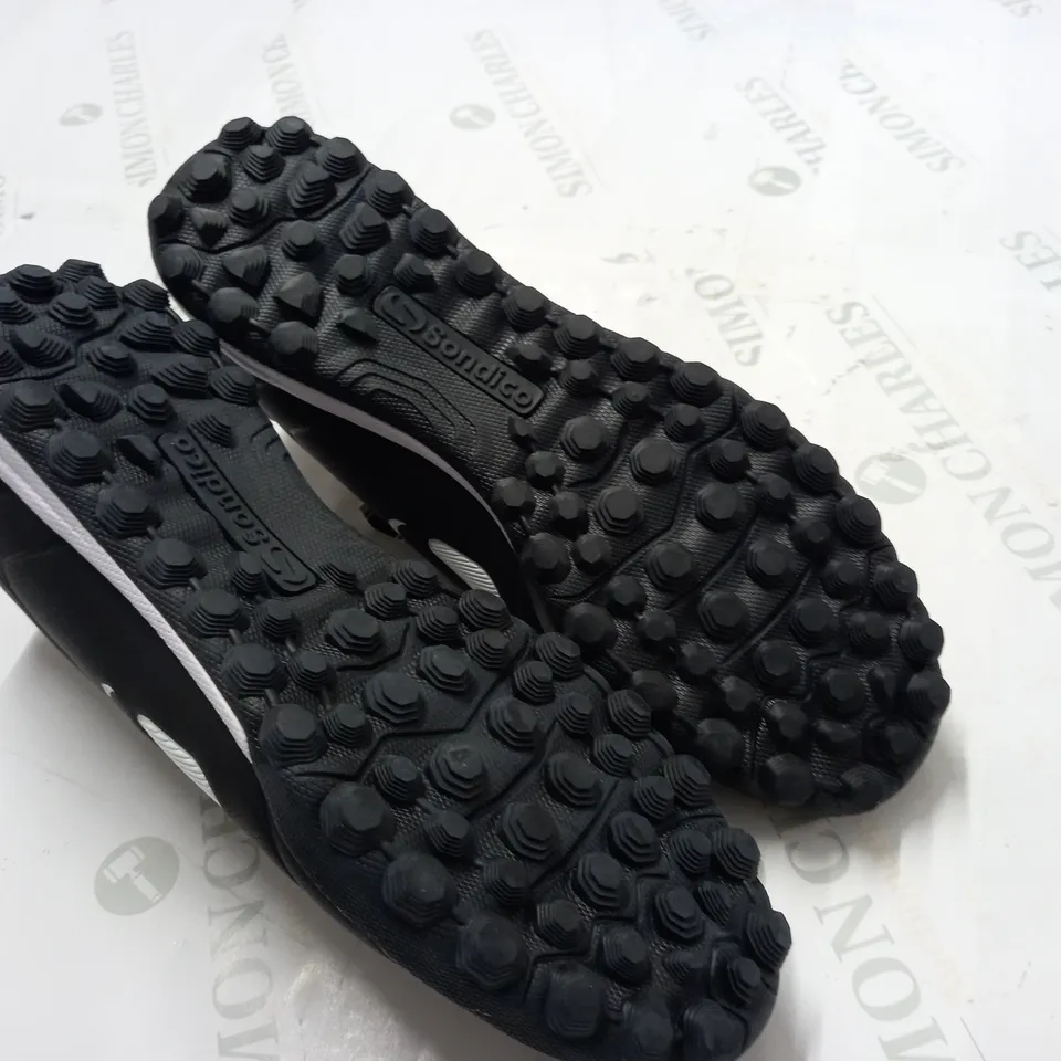 SONDICO BLACK SPORTS TRAINERS - UK 8