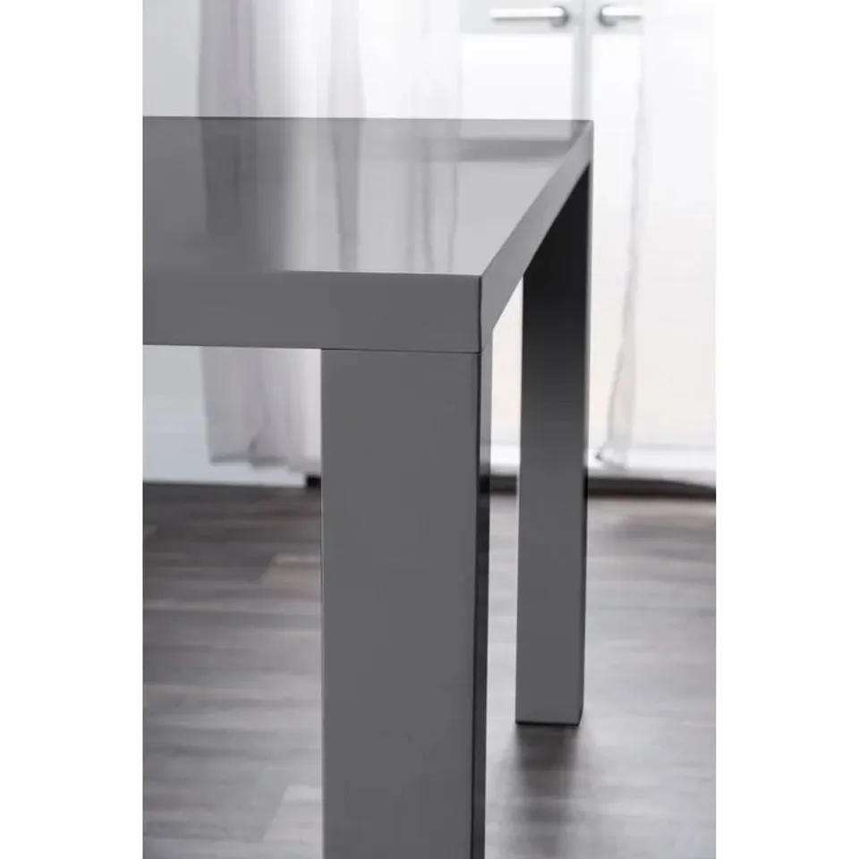 BOXED EUBANKS TABLE LEGS (BOX 2 OF 3 ONLY)