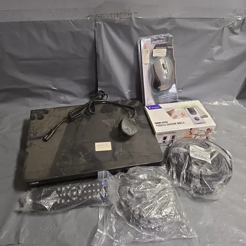 APPROXIMATELY 20 ASSORTED ELECTRICAL ITEMS TO INCLUDE VIDEO DOORBELL, WIRELESS MOUSE, NETWORK DVR, ETC
