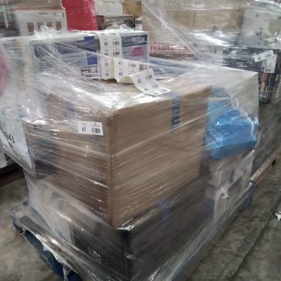 PALLET OF APPROXIMATELY 11 UNPROCESSED RAW RETURN HOUSEHOLD AND ELECTRICAL GOODS TO INCLUDE;