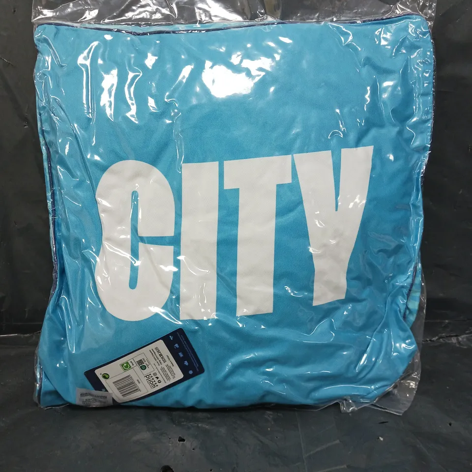 MANCHESTER CITY REVERSIBLE CUSHION