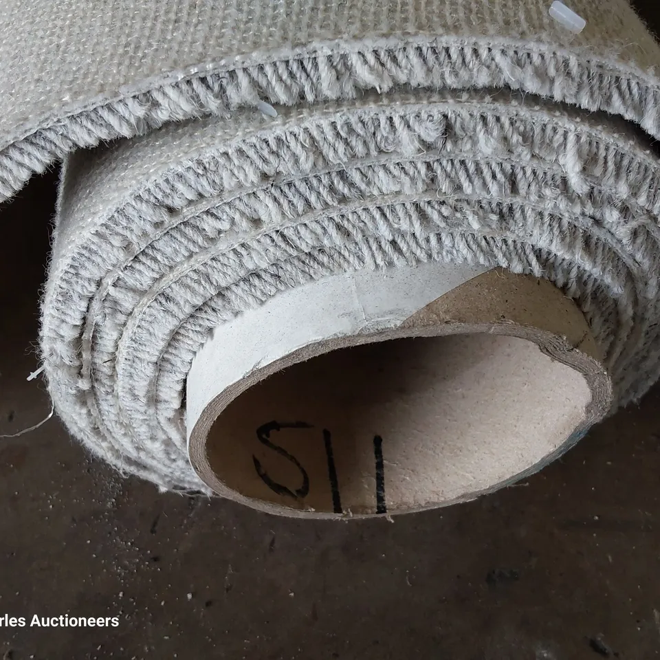 ROLL OF QUALITY LAKELAND HERD TWIST LAKELAND CARPET APPROXIMATELY 5M × 2.48M