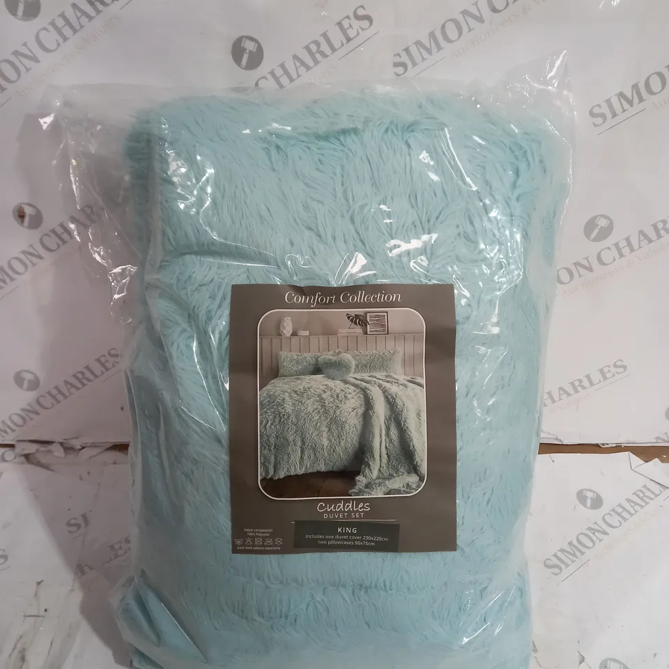 COMFORT COLLECTION CUDDLES DUVET SET - KING SIZE