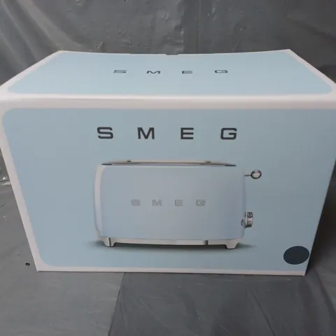 BOXED SMEG RETRO STYLE TWO SLICE TOASTER IN LIGHT BLUE