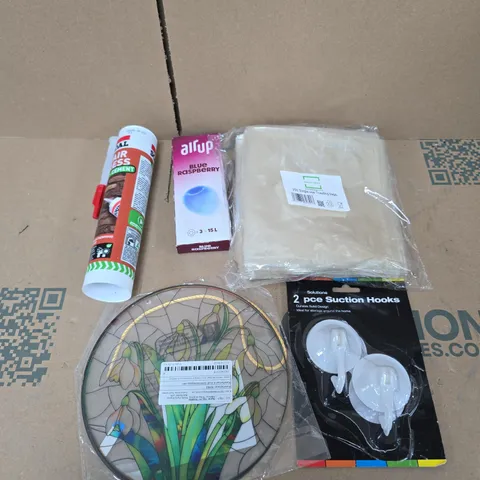 APPROXIMATELY 20 ASSORTED HOUSEHOLD PRODUCTS TO INCLUDE AIR UP CAPSULES, SUCTION HOOKS, TOASTING BAGS ETC 