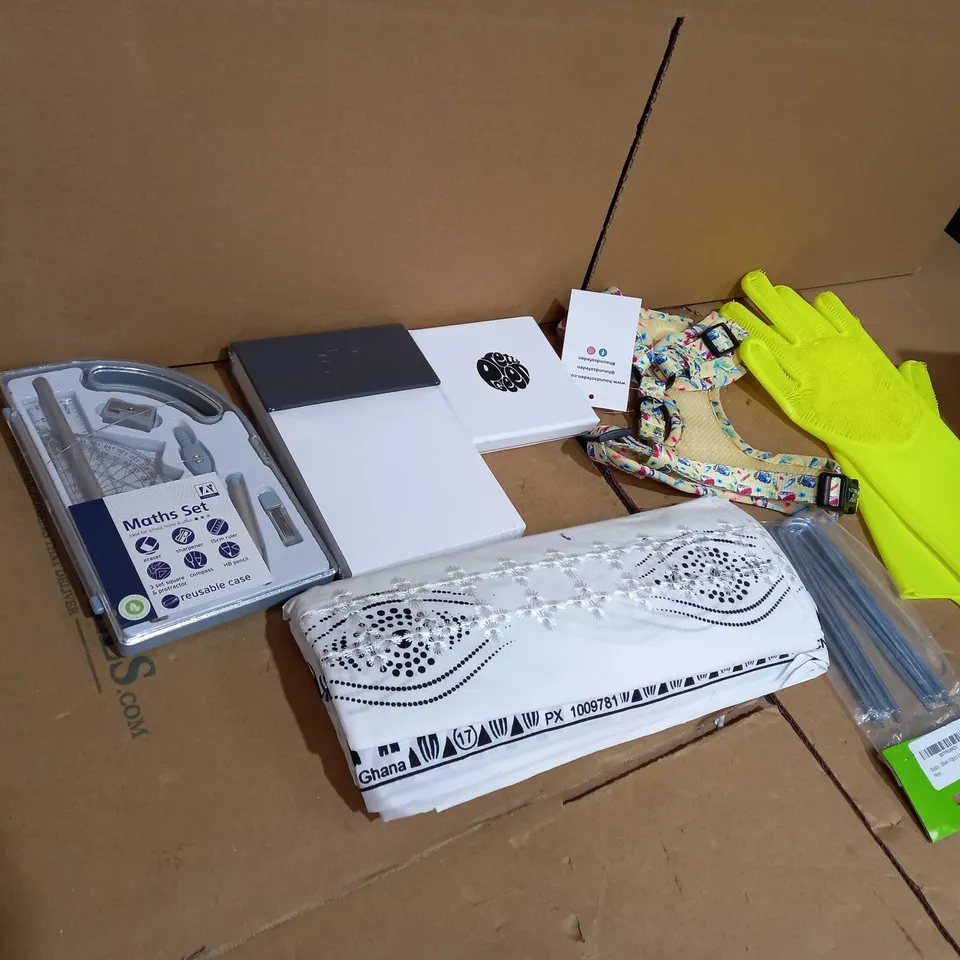 TOTE OF APPROXIMATELY 12 ASSORTED ITEMS TO INCLUDE A PRETTY GREEN COASTER SET, A MATHS SET AND A5 NOTEPAD
