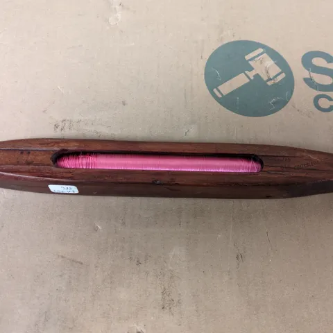 10X VINTAGE WOODEN WEAVING SHUTTLES