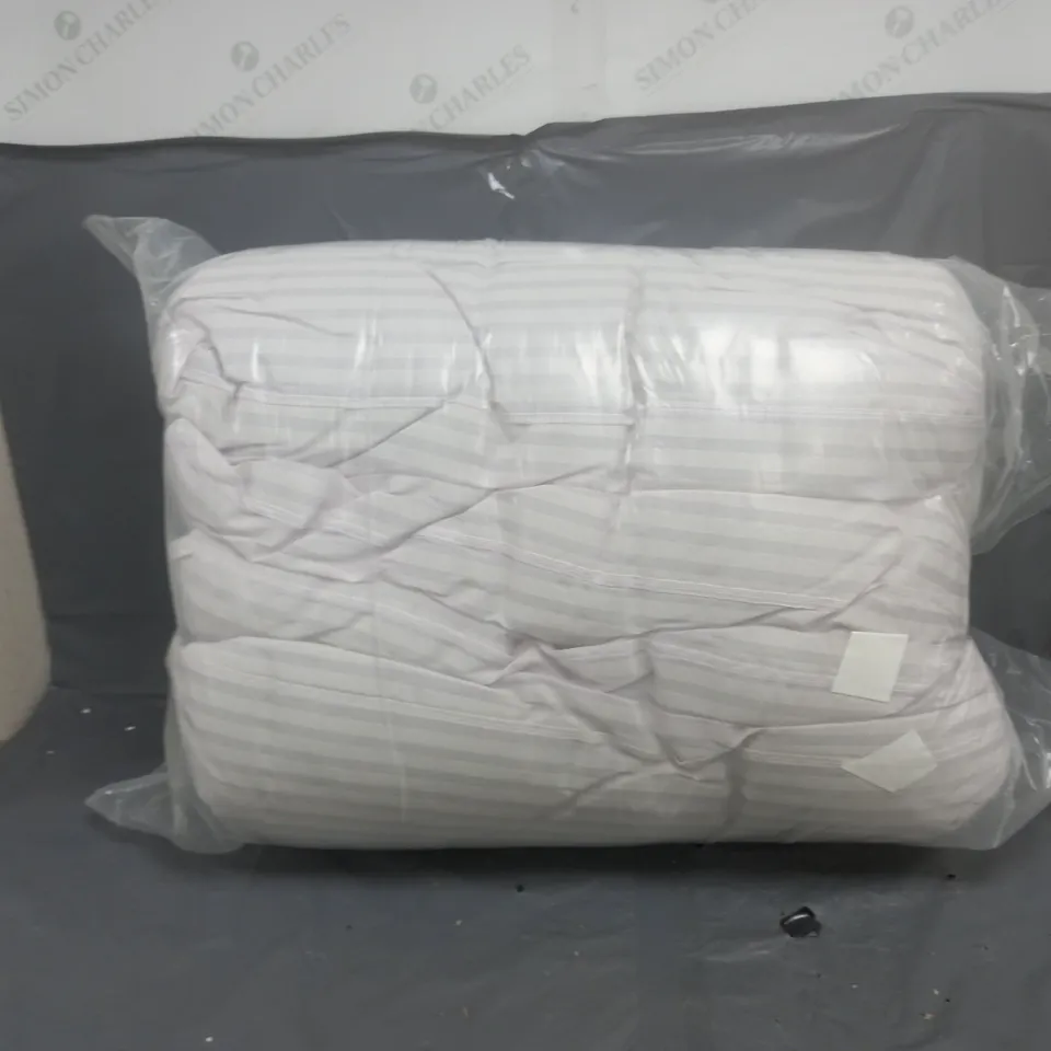 4 LARGE BASIC STRIPPED PILLOWS - COLLECTION ONLY 
