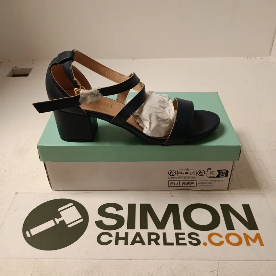 BOXED PAIR OF AJVANI COLLECTION HALLIE 110 HEELS IN NAVY - SIZE 6