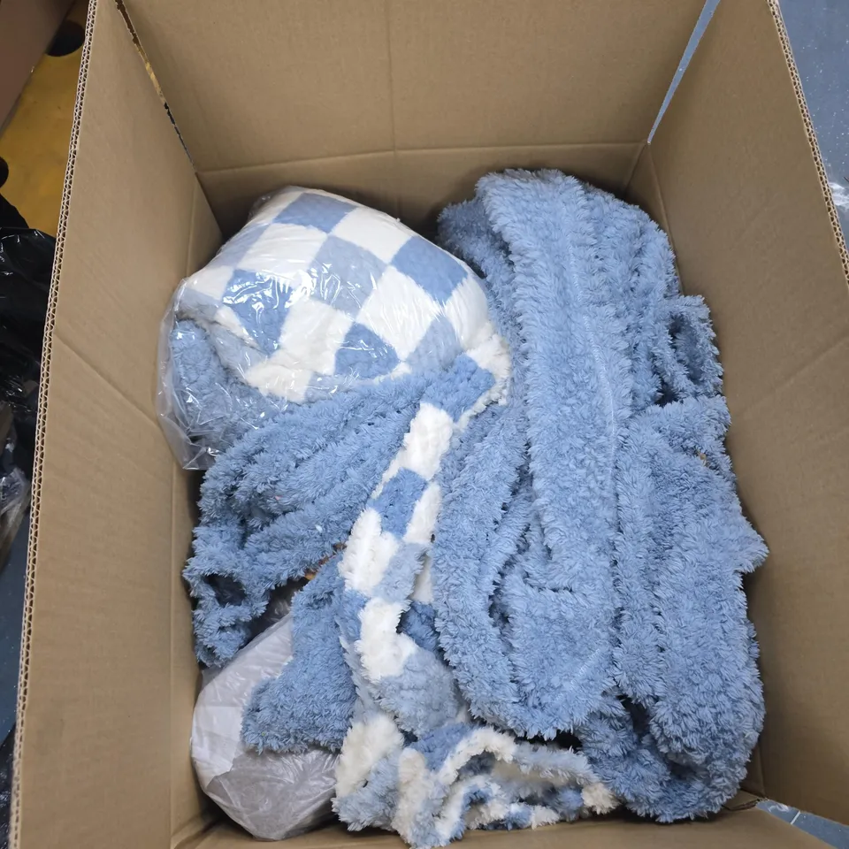 BOX OF APPROXIMATELY 15 ASSORTED ITEMS TO INCLUDE: CHECKERED PAJAMA PANTS