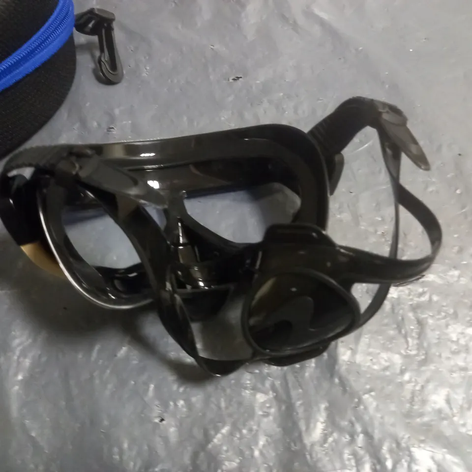 SPHERE X AQUALUNG GOGGLES - SIZE UNSPECIFIED