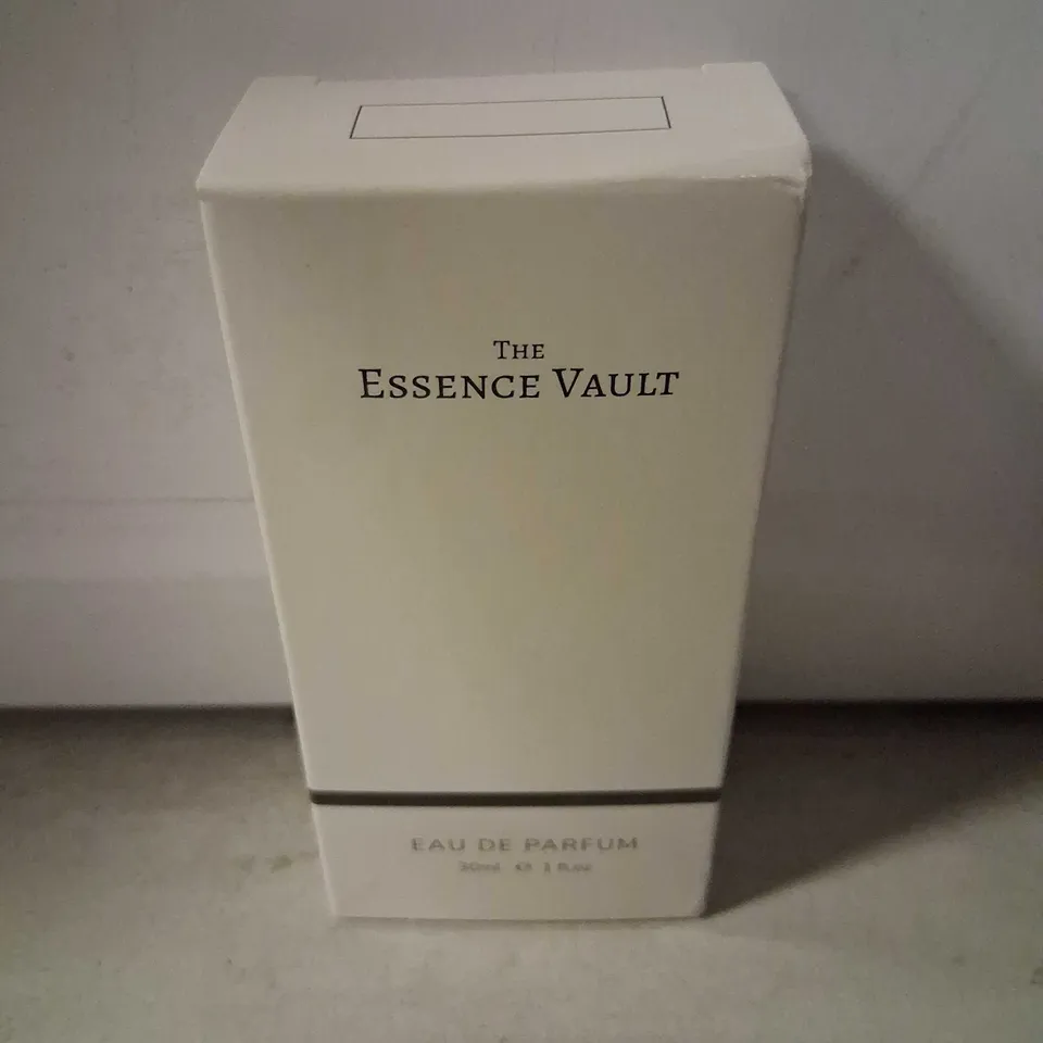 BOXED THE ESSENCE VAULT FRAGRANCES PARFUM 30ML