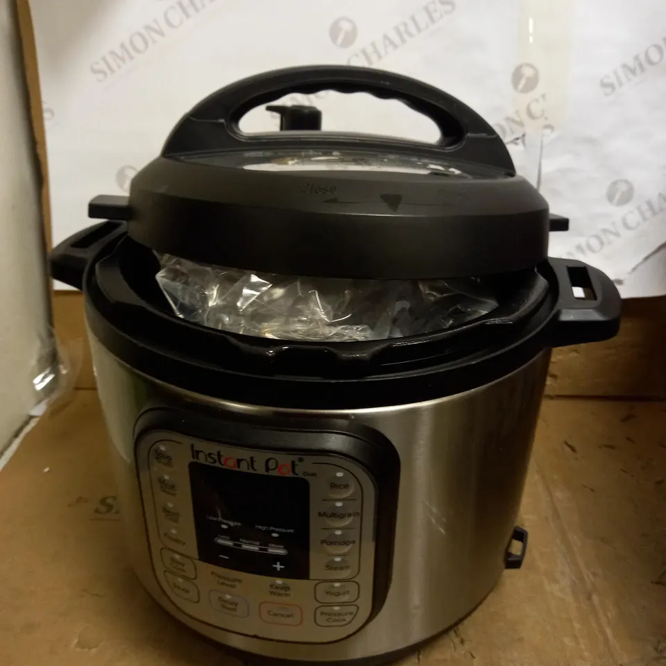 INSTANT POT DUO SMART PRESSURE COOKER