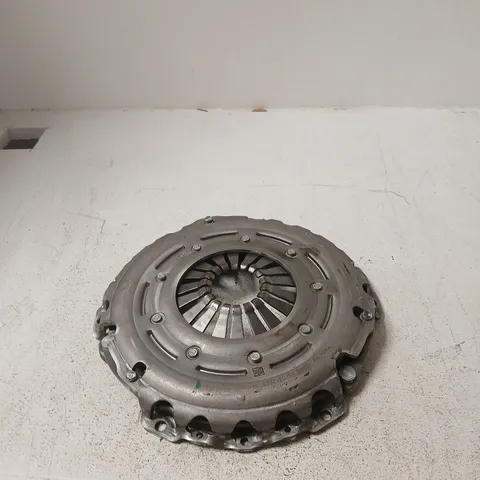 CAR CLUTCH PRESSURE PLATE