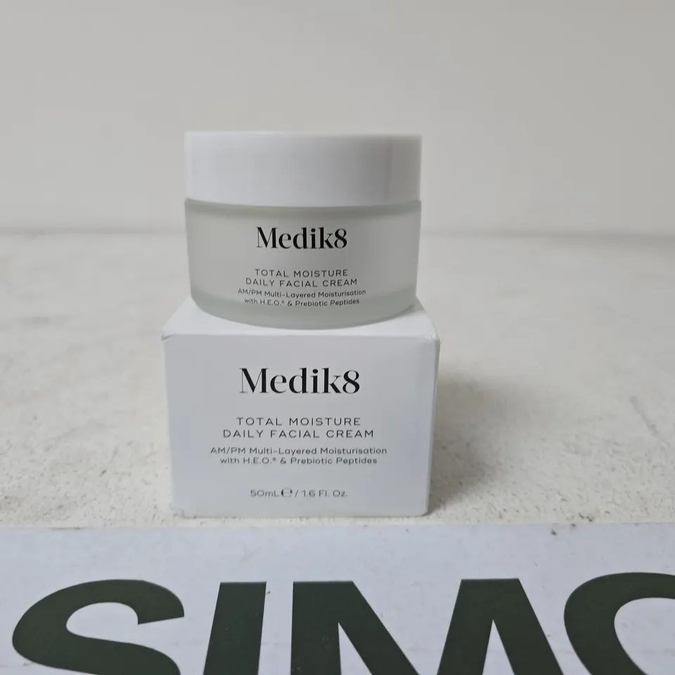 MEDIK8 TOTAL MOISTURE DAILY FACIAL CREAM 50ML