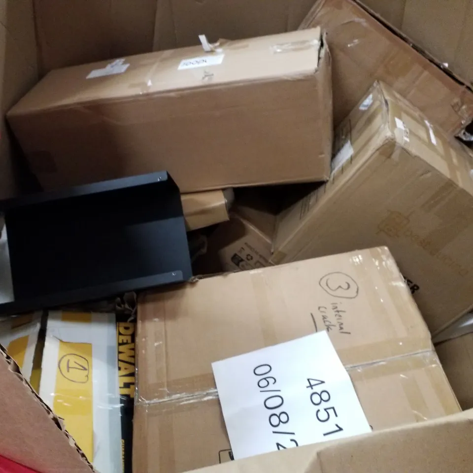 PALLET OF ASSORTED PRODUCTS INCLUDING AIR FRYER, MULTI-FUNCTION ROTATING RACK, TV ANTENNA, FOLDABLE CLOTHES RACK