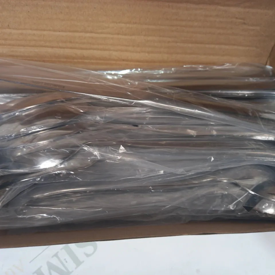 DESIGNER STAINLESS STEEL FLATWARE