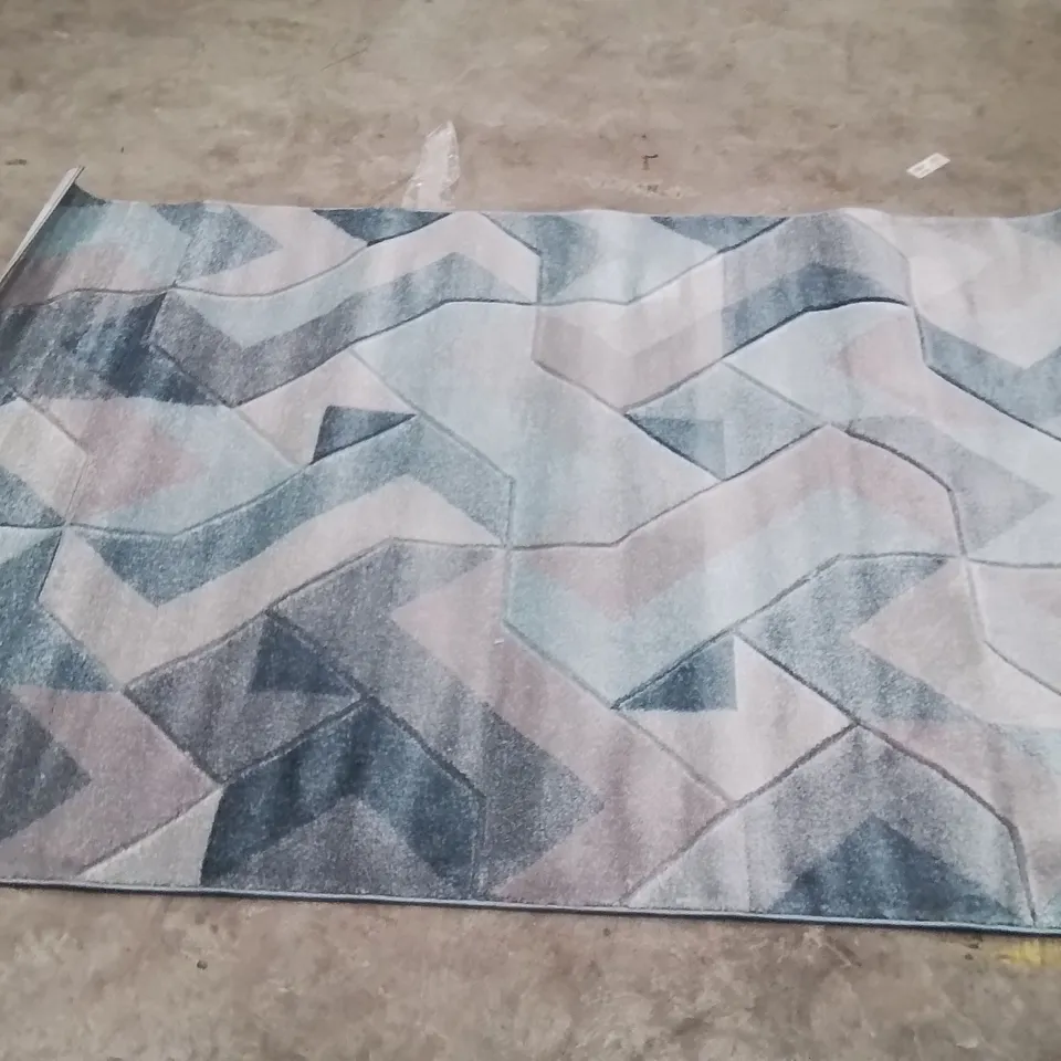 QUALITY DESIGNER AREA RUG - APPROXIMATELY 240X160CM