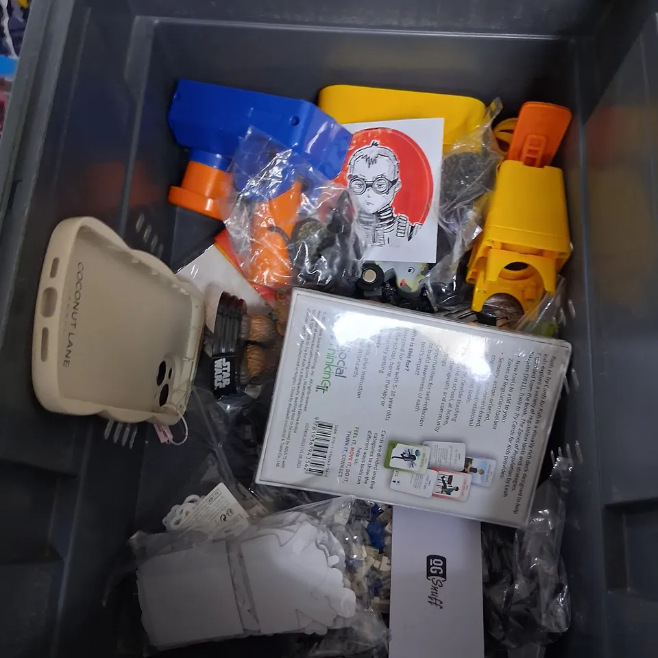 TOTE OF ASSORTED TOYS AND ACCESSORIES TO INCLUDE;