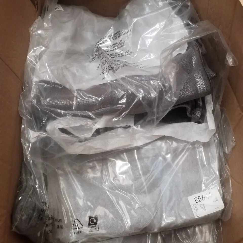 BOX CONTAINING APPROXIMATELY 9 BRAND NEW SIMPLY BE SILVER METALLIC COATED STRAIGHT LEG JEANS - SIZE 22