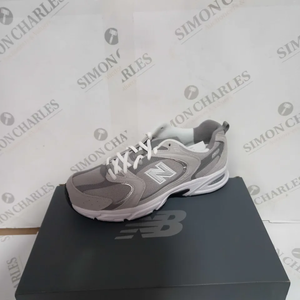 BOXED PAIR OF NEW BALANCE 530'S GREY