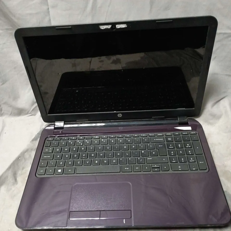 HP 15-G259 LAPTOP 
