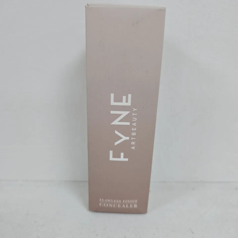 BOXED FYNE FLAWLESS FINISH CONCEALER SHADE21 (16ML)