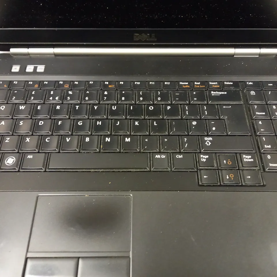 DELL LATITUDE E5520 LAPTOP IN BRUSHED GREY