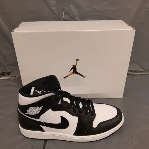 BOXED PAIR OF WOMENS AIR JORDAN 1 MID WHITE/BLACK UK 9