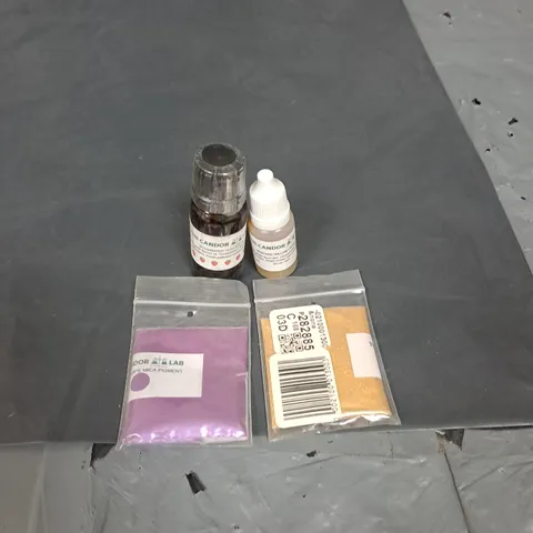 LARGE BOX OF APPROXIMATELY 15 BOXES OF CRAFT SUPPLIES TO INCLUDE GLITTER, POWDER COLOUR PIGMENT AND OILS