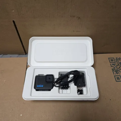 GOPRO HERO ACTION CAMERA – BLACK WITH MOUNTING ACCESSORY AND USB CABLE 
