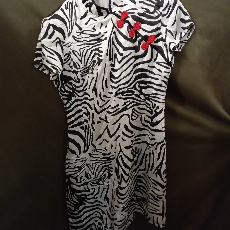 DE-LA VALI ANIMAL PRINT EMBELLISHED DRESS - BLACK/WHITE/RED - SIZE UNSPECIFIED