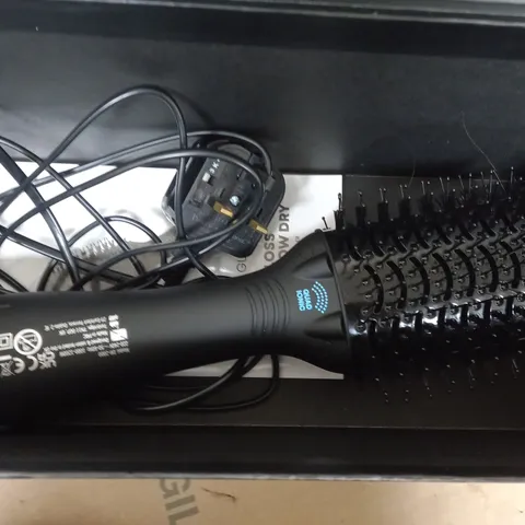 BOXED REVAMP PROGLOSS PERFECT BLOW DRY VOLUME HAIRBRUSH