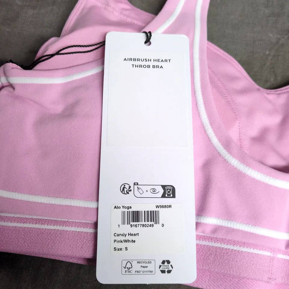 ALO YOGA AIRBRUSH HEART THROB BRA – CANDY HEART PINK/WHITE, SIZE S