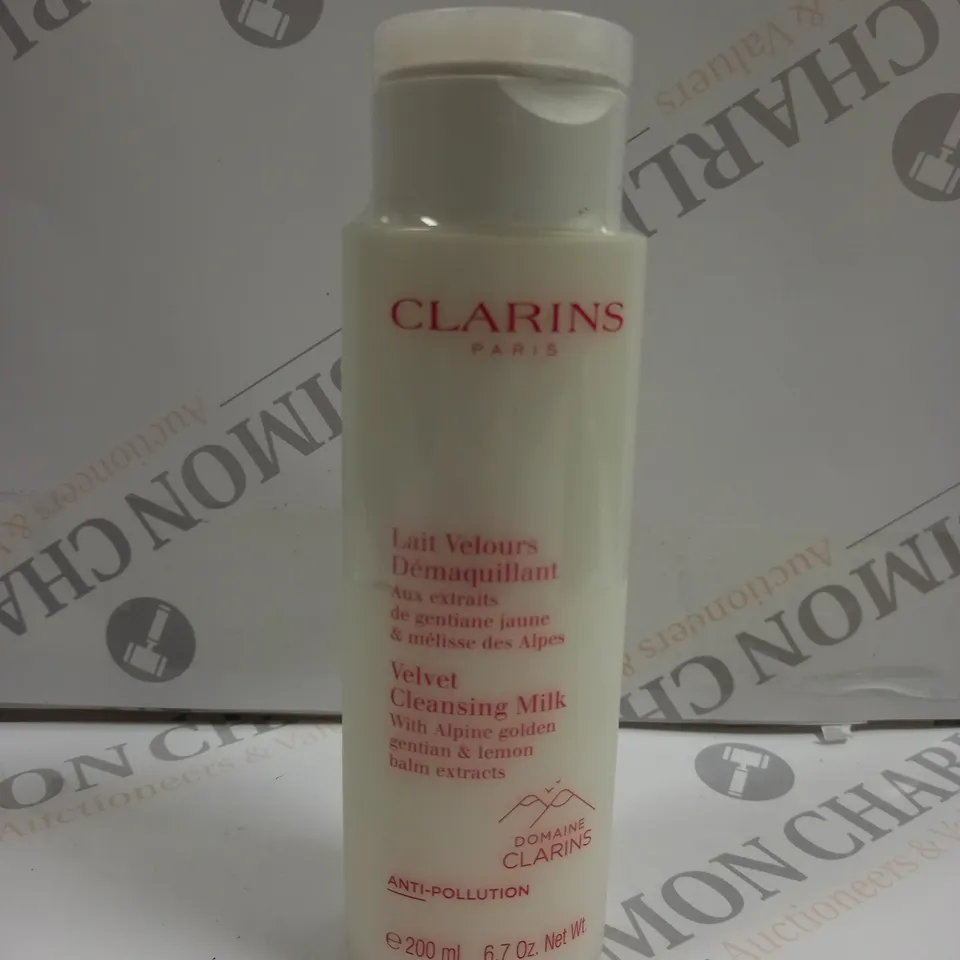 CLARINS VELVET CLEANSING MILK - 200ML