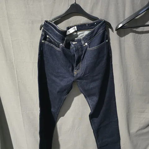 LACOSTE SLIM FIT JEANS – DARK INDIGO DENIM, WAIST 33 (UK 33)