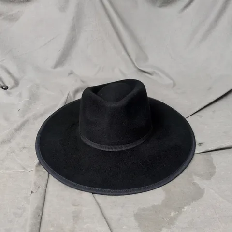 BLACK WOOL WIDE-BRIM HAT – PARIS ATELIER & OTHER STORIES (XS/S)