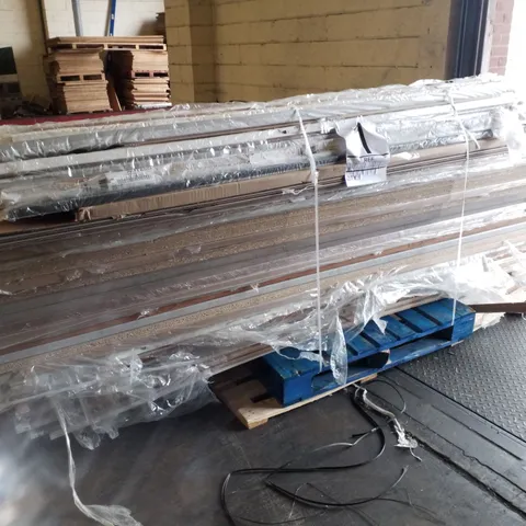 PALLET CONTAINING ASSORTED WORKTOPS & EDGE TRIMS