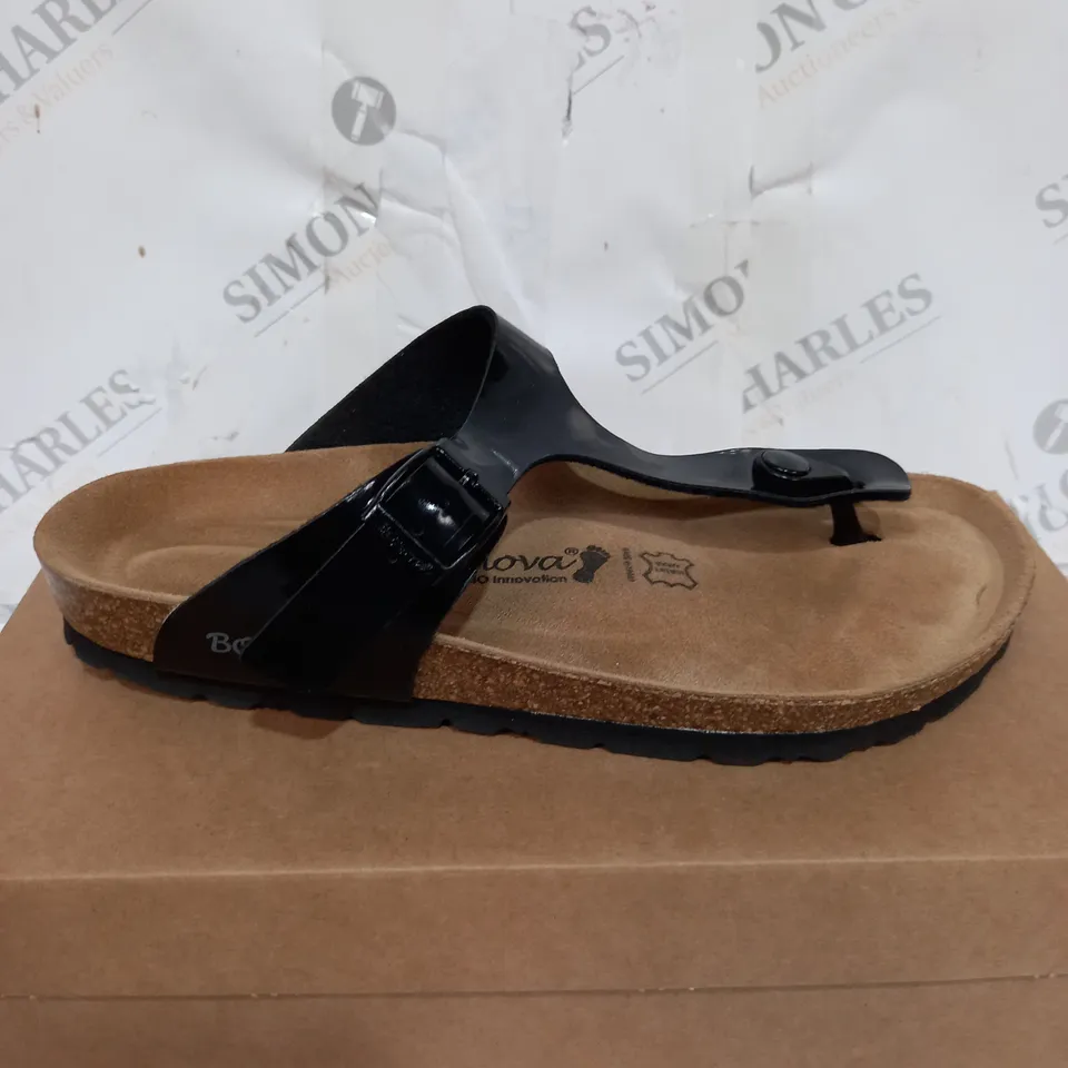 BONOVA BLACK SANDALS SIZE 6