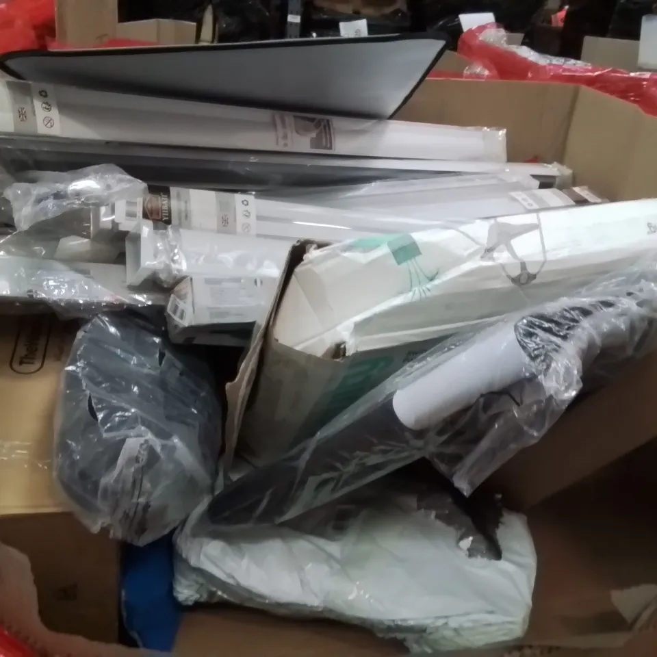 PALLET OF ASSORTED HOUSEHOLD GOODS AND PRODUCTS TO INCLUDE;AVASTA BIKE,TOPGYRO GAME,WOODEN DOLLHOUSE